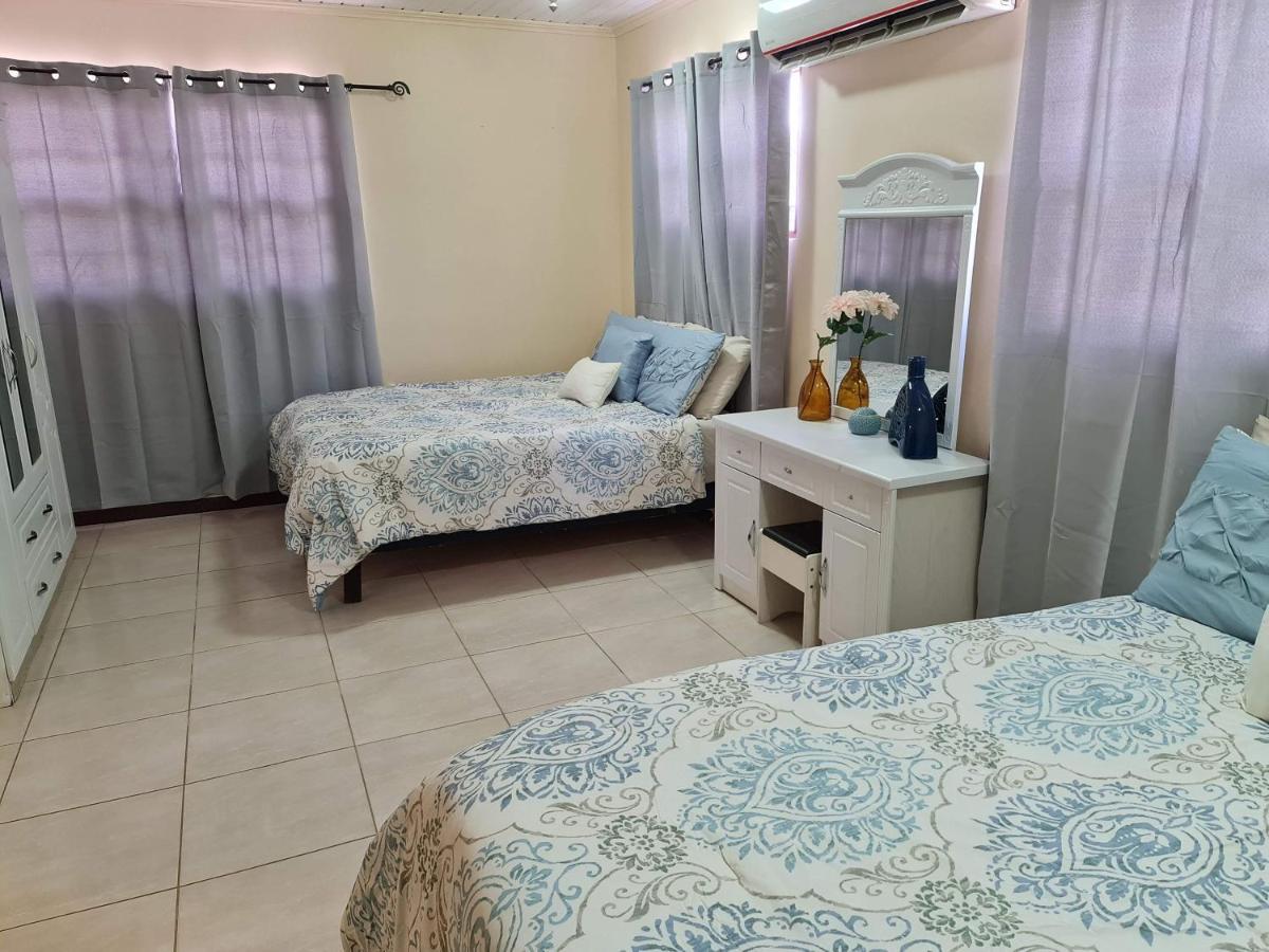 Sandpiper Beach Apartments شاطئ بالم المظهر الخارجي الصورة