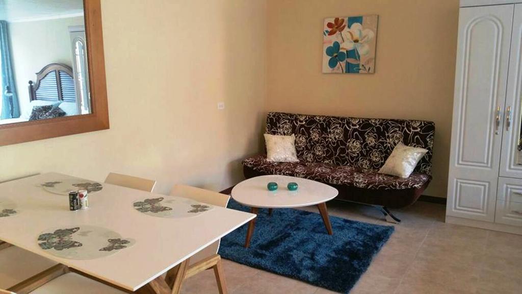 شاطئ بالم Sandpiper Beach Apartments المظهر الخارجي الصورة