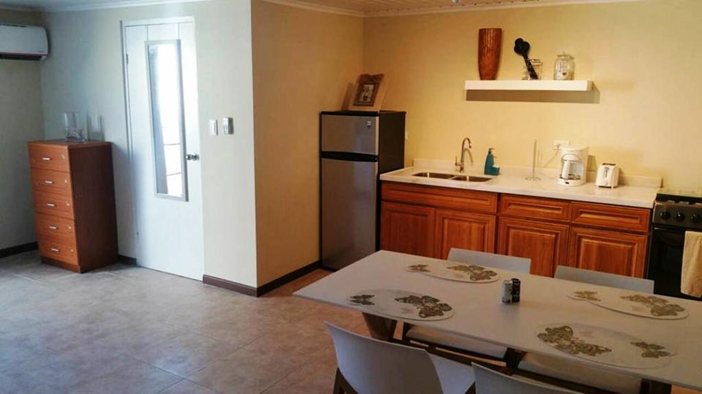 Sandpiper Beach Apartments شاطئ بالم المظهر الخارجي الصورة